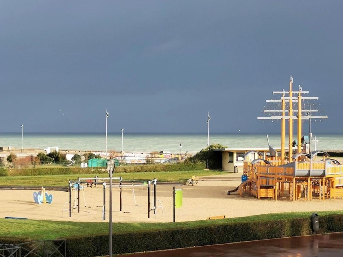 Avec Jardinet Sans Vis A Vis Plein Centre Ville Au Rdc 350M De La Plage Dieppe Dış mekan fotoğraf